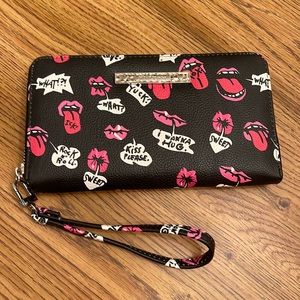 ⭐ Betsey Johnson Lips/Tongue Wallet